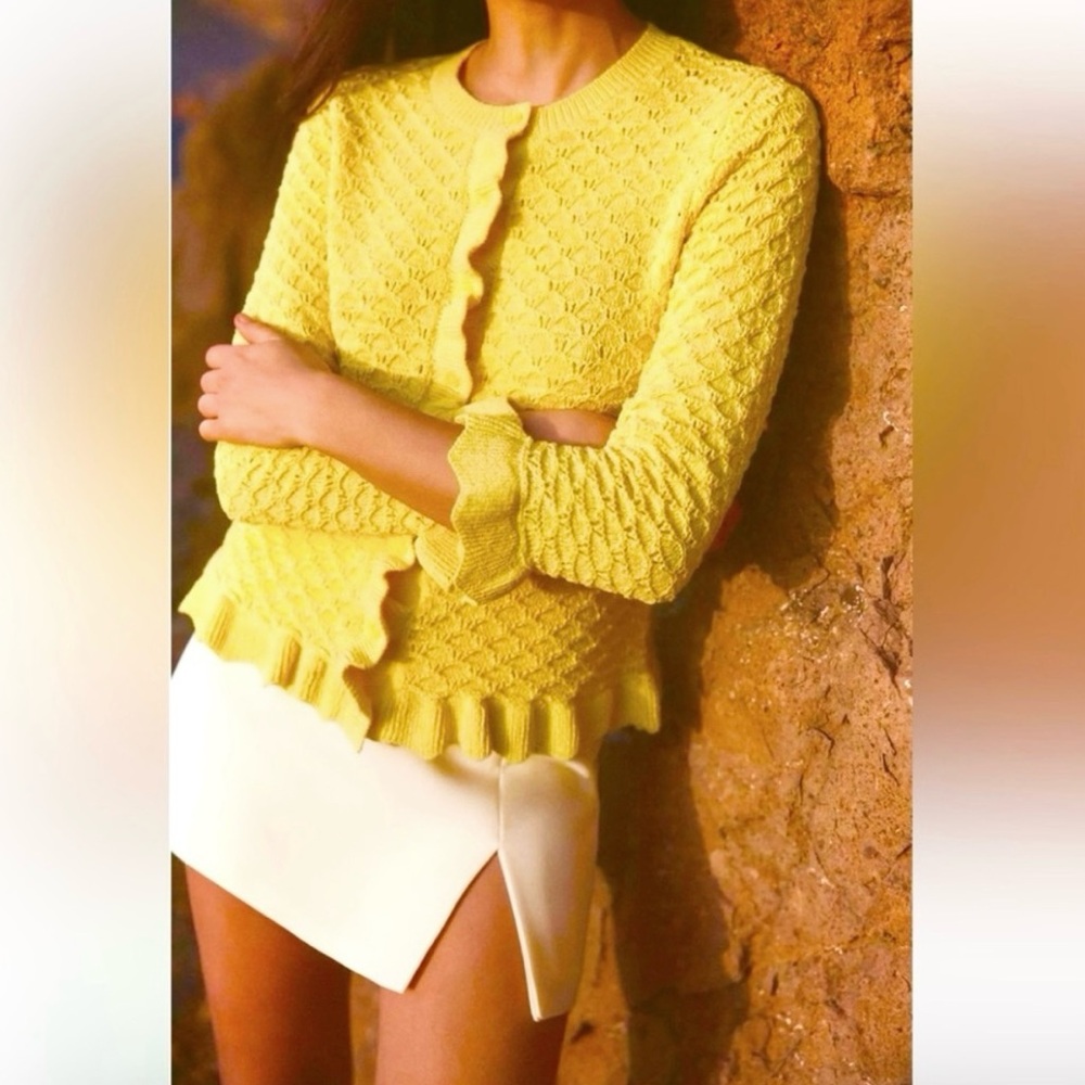New ZARA Ruffled Knit Cardigan